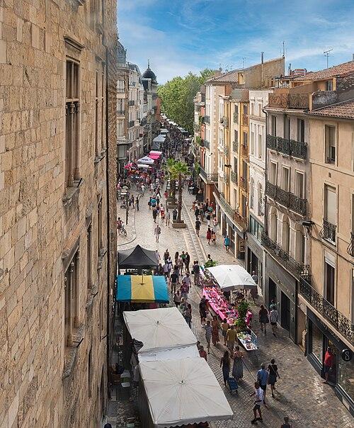 Narbonne - immobilier - CENTURY 21 EIC Immo - cours_de_la_République_vu_de_la_tour_sud_du_palais_des_Archevêques