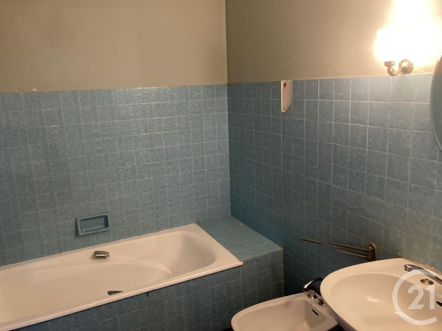 Afficher la photo en grand Appartement F4 à vendre - 4 pièces - 88.0 m2 - NARBONNE - 11 - LANGUEDOC-ROUSSILLON - Century 21 Eic Immo