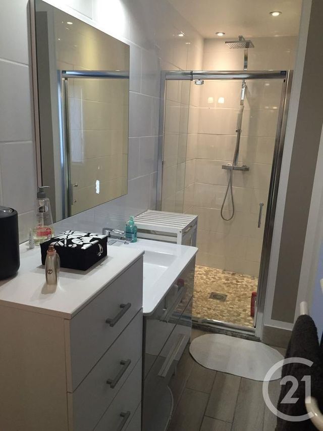 Appartement T2 à vendre - 2 pièces - 38.0 m2 - NARBONNE - 11 - LANGUEDOC-ROUSSILLON - Century 21 Eic Immo Appartement T2 à vendre - 2 pièces - 38.0 m2 - NARBONNE - 11 - LANGUEDOC-ROUSSILLON - Century 21 Eic Immo