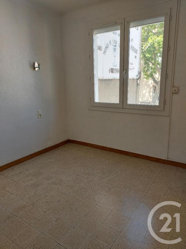 Afficher la photo en grand Appartement F4 à louer - 4 pièces - 72.07 m2 - NARBONNE - 11 - LANGUEDOC-ROUSSILLON - Century 21 Eic Immo