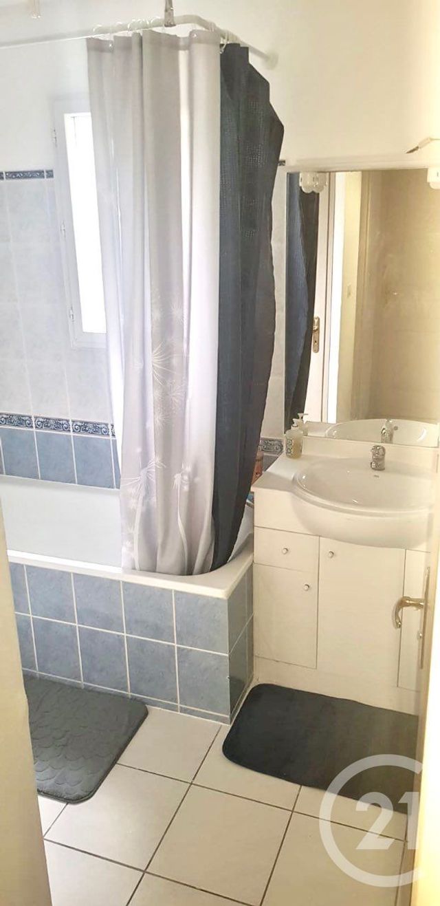 Afficher la photo en grand Appartement F3 à vendre - 3 pièces - 62.35 m2 - NARBONNE - 11 - LANGUEDOC-ROUSSILLON - Century 21 Eic Immo