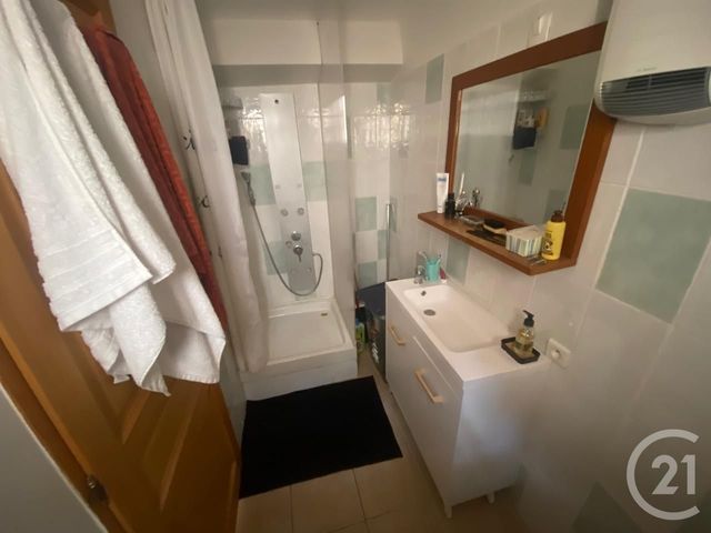 Appartement F2 à louer - 2 pièces - 51.92 m2 - NARBONNE - 11 - LANGUEDOC-ROUSSILLON - Century 21 Eic Immo Appartement F2 à louer - 2 pièces - 51.92 m2 - NARBONNE - 11 - LANGUEDOC-ROUSSILLON - Century 21 Eic Immo