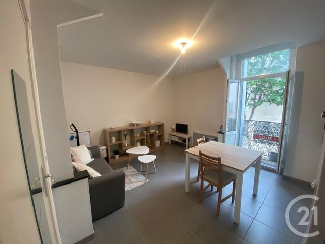 Appartement F2 à louer - 2 pièces - 32.0 m2 - NARBONNE - 11 - LANGUEDOC-ROUSSILLON - Century 21 Eic Immo Appartement F2 à louer - 2 pièces - 32.0 m2 - NARBONNE - 11 - LANGUEDOC-ROUSSILLON - Century 21 Eic Immo