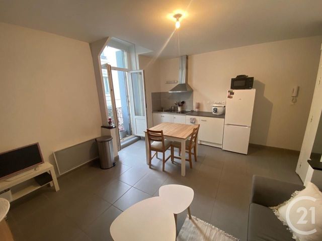 Appartement F2 à louer - 2 pièces - 32.0 m2 - NARBONNE - 11 - LANGUEDOC-ROUSSILLON - Century 21 Eic Immo Appartement F2 à louer - 2 pièces - 32.0 m2 - NARBONNE - 11 - LANGUEDOC-ROUSSILLON - Century 21 Eic Immo