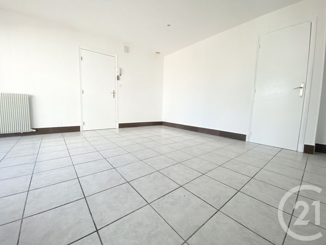 Appartement F3 à louer - 3 pièces - 52.0 m2 - NARBONNE - 11 - LANGUEDOC-ROUSSILLON - Century 21 Eic Immo