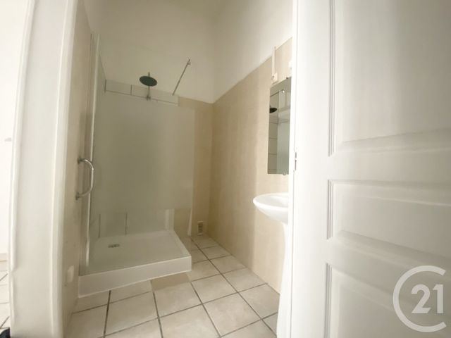 Appartement F1 à louer - 1 pièce - 25.0 m2 - NARBONNE - 11 - LANGUEDOC-ROUSSILLON - Century 21 Eic Immo