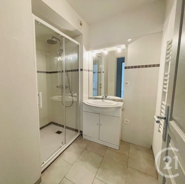 Appartement T3 à louer - 3 pièces - 63.62 m2 - NARBONNE - 11 - LANGUEDOC-ROUSSILLON - Century 21 Eic Immo