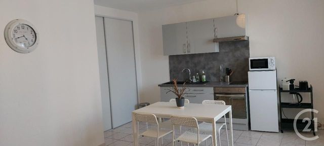 Appartement F1 à louer - 1 pièce - 31.0 m2 - NARBONNE - 11 - LANGUEDOC-ROUSSILLON - Century 21 Eic Immo