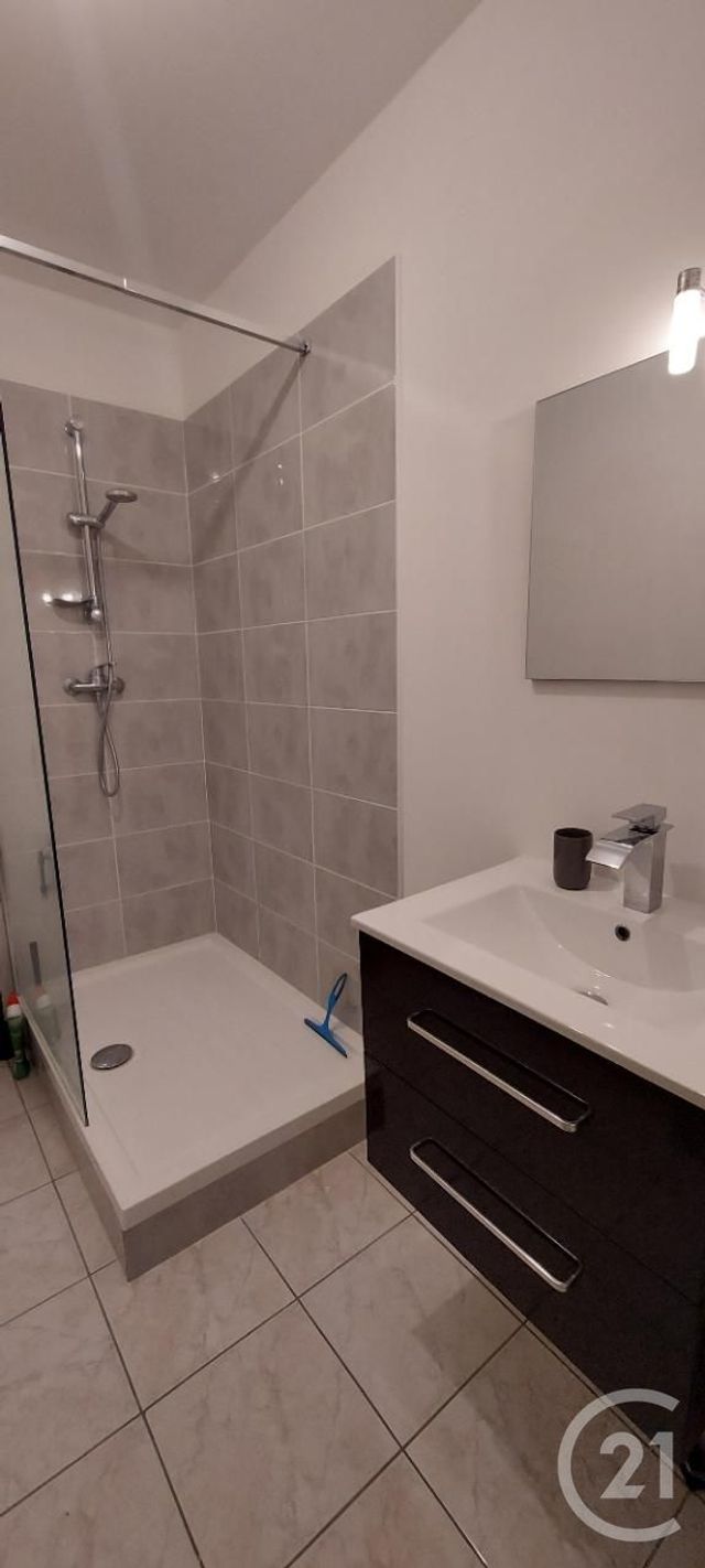 Appartement F1 à louer - 1 pièce - 31.0 m2 - NARBONNE - 11 - LANGUEDOC-ROUSSILLON - Century 21 Eic Immo