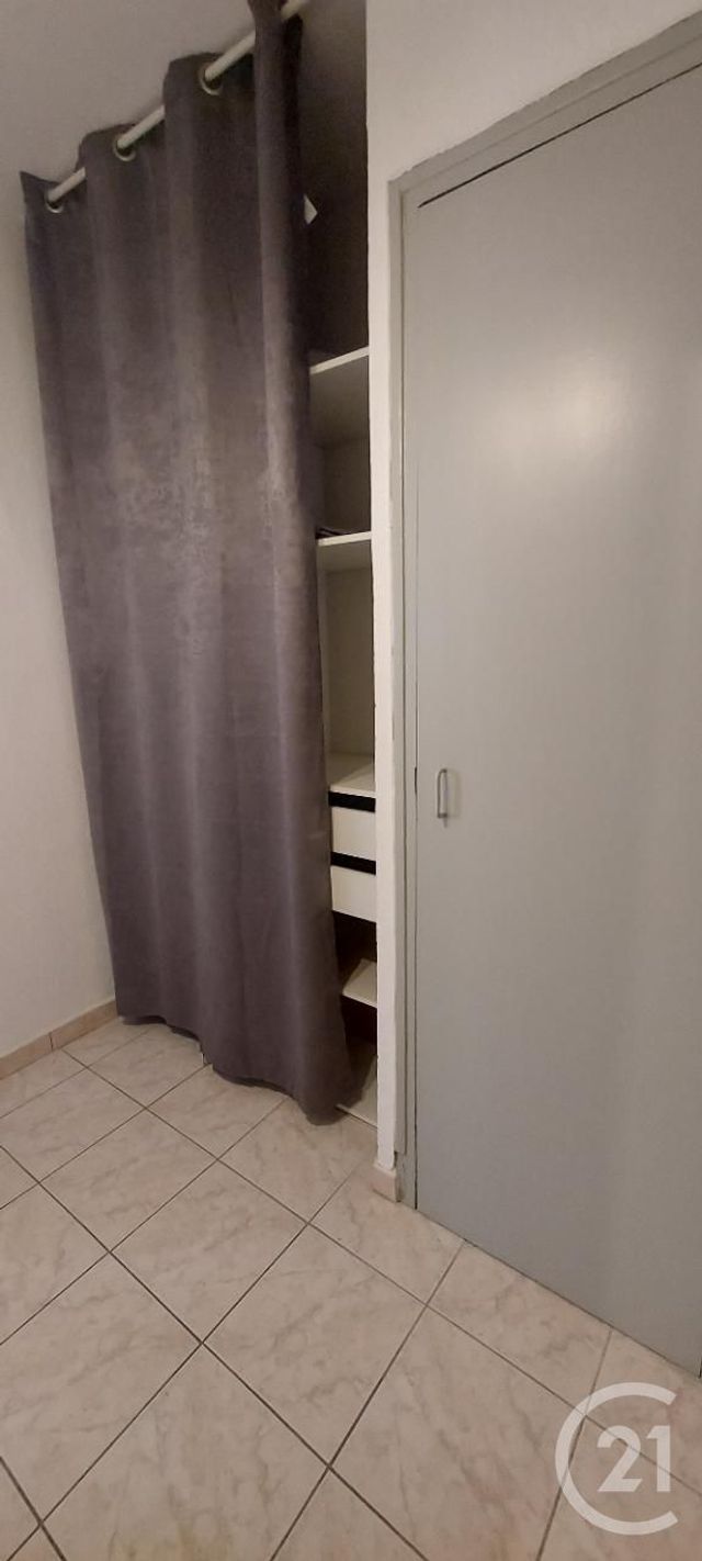 Appartement F1 à louer - 1 pièce - 31.0 m2 - NARBONNE - 11 - LANGUEDOC-ROUSSILLON - Century 21 Eic Immo