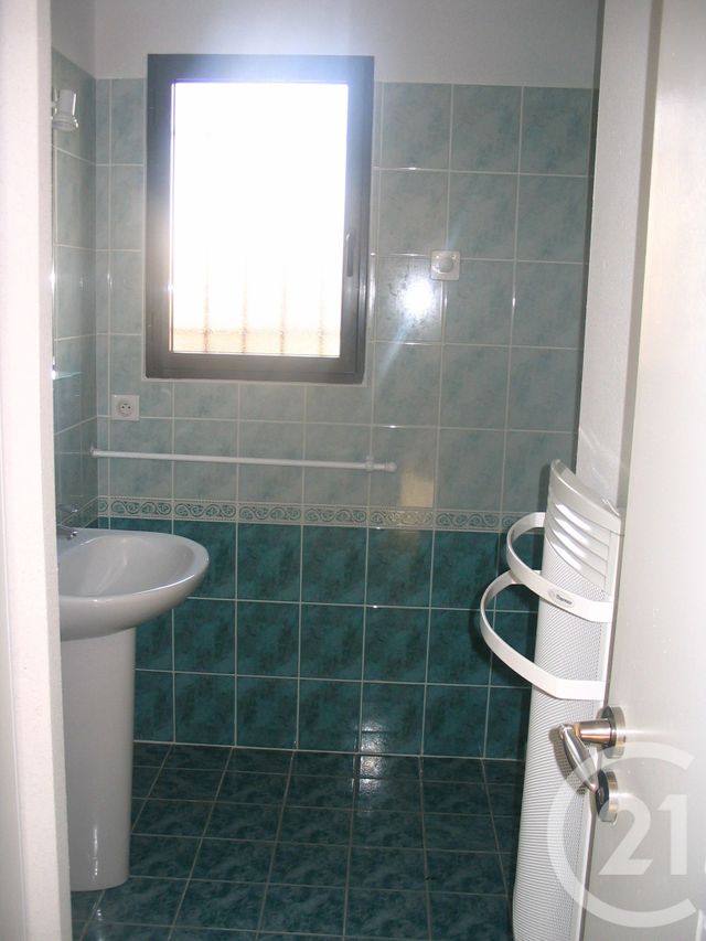 maison à louer - 3 pièces - 74.0 m2 - VINASSAN - 11 - LANGUEDOC-ROUSSILLON - Century 21 Eic Immo