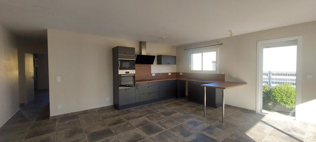 maison à louer - 4 pièces - 90.0 m2 - PORT LA NOUVELLE - 11 - LANGUEDOC-ROUSSILLON - Century 21 Eic Immo